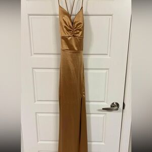 Golden dress, elegant and sexy.